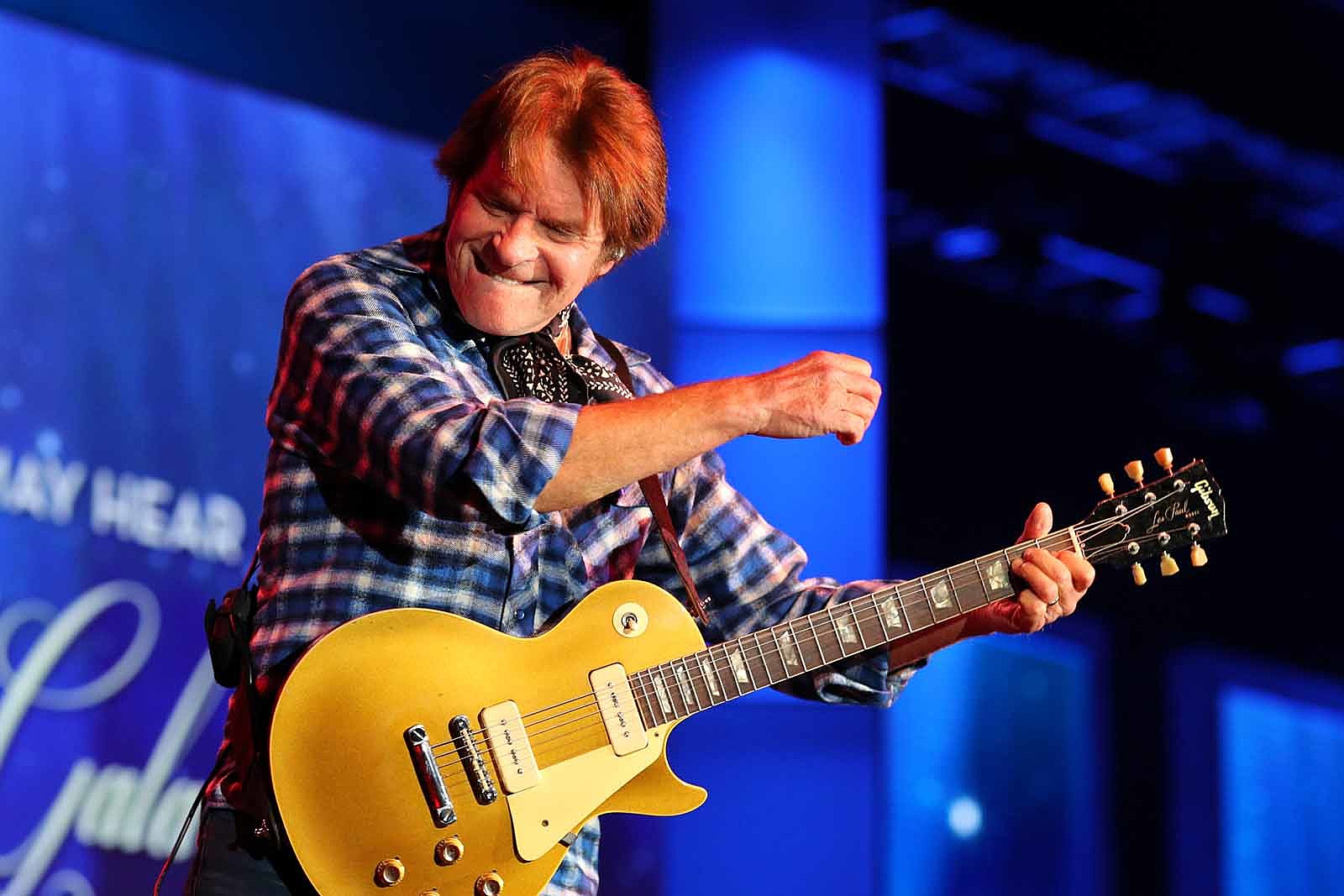 Audience at a John Fogerty concert